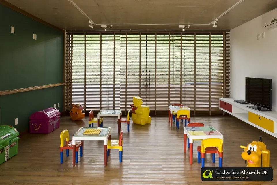 Espacio infantil del club del Residencial 1