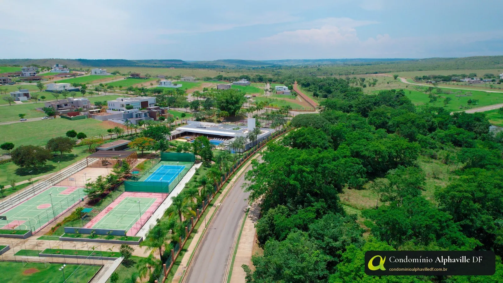 Vista aérea do Condomínio Alphaville Brasília com mais de 20 milhões de metros quadrados